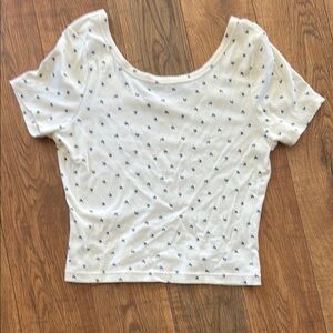 Cotton on cream T-shirt with blue flower, detailed White Patterned Women's Top
